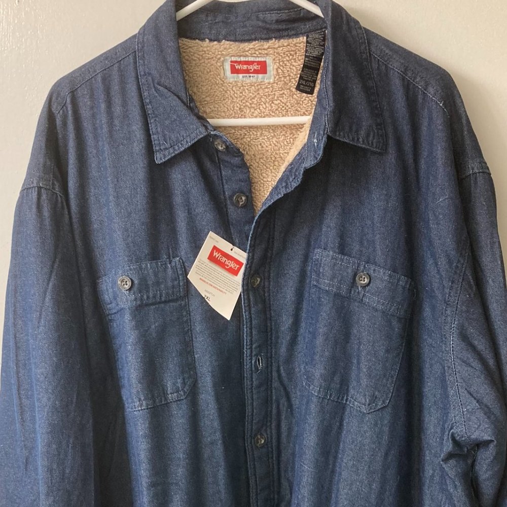 Men's Wrangler button up insulated denim jacket, size 2XL